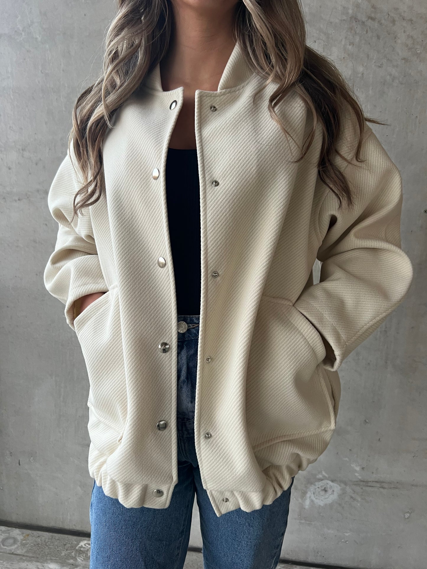 bomber jacket beige